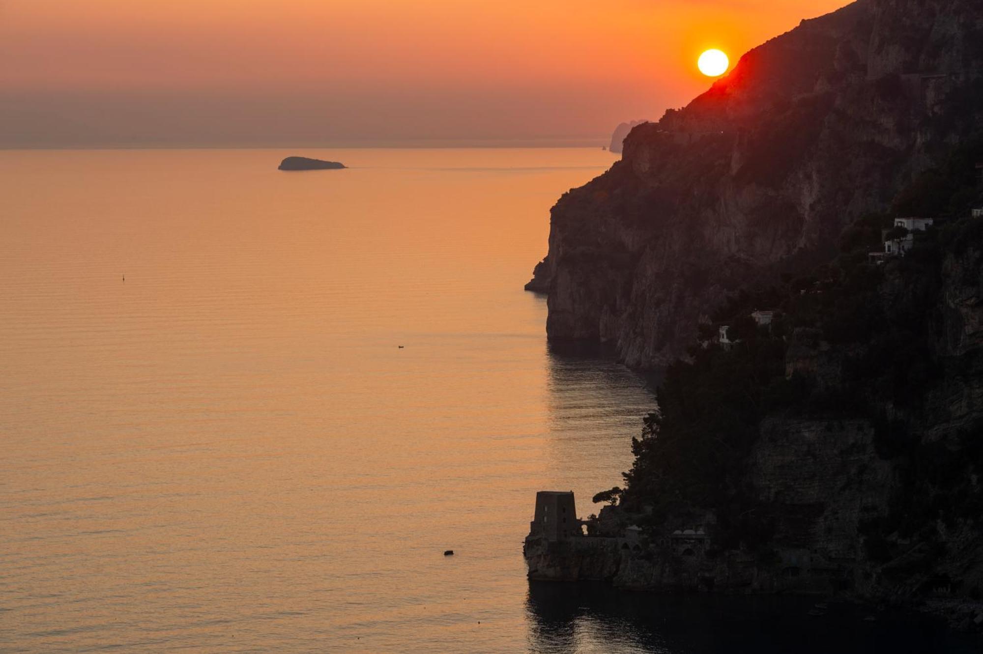 Aria Di Mare,Near Elevator, Few Steps, Parking, Garden Apartment Positano Exterior foto