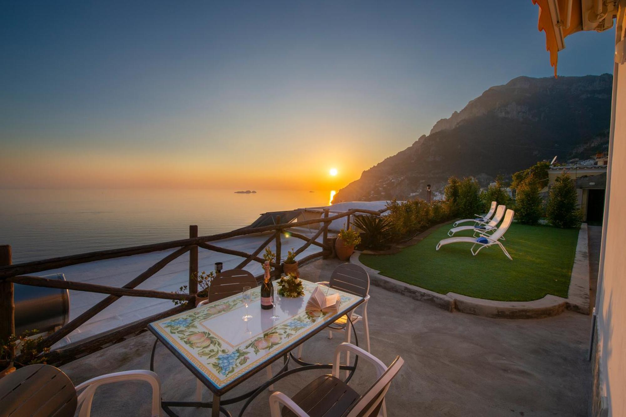 Aria Di Mare,Near Elevator, Few Steps, Parking, Garden Apartment Positano Exterior foto