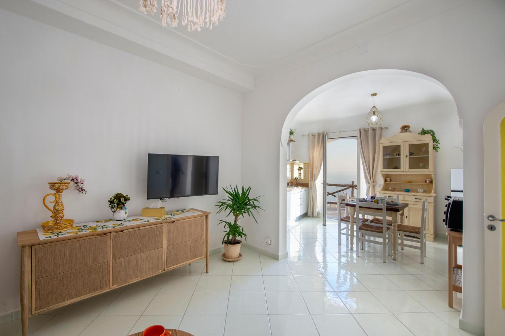 Aria Di Mare,Near Elevator, Few Steps, Parking, Garden Apartment Positano Exterior foto