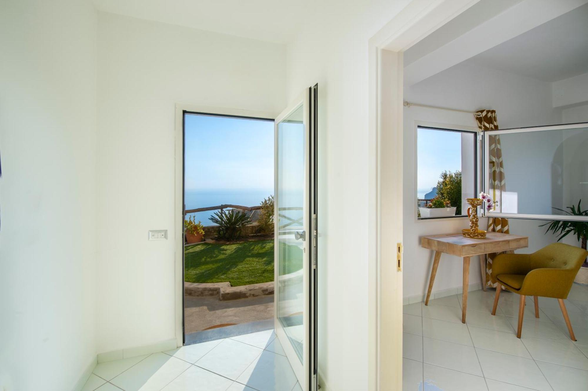 Aria Di Mare,Near Elevator, Few Steps, Parking, Garden Apartment Positano Exterior foto